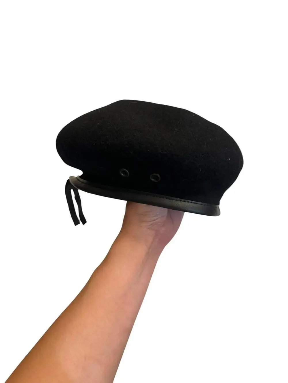Black Wool Beret Hat Size 7 3/4 - Picture 1 of 3